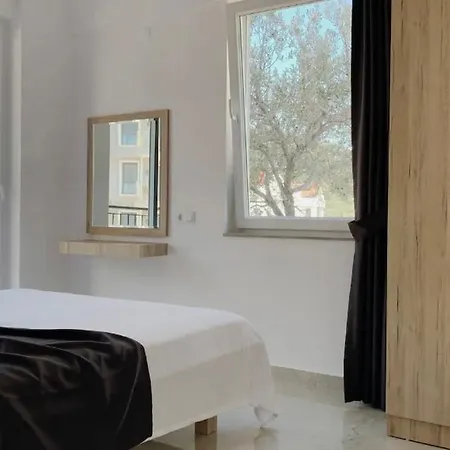 Ay Isigi With 2 Bedroom Kas