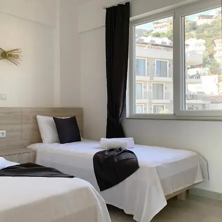 Ay Isigi With 2 Bedroom Apartment